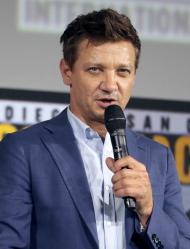 Џереми Ренер